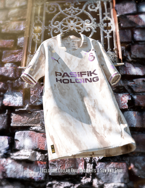 Galatasaray - Away Kit